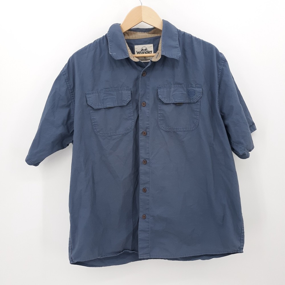 Wrangler Short Sleeve Button Up Solid Blue Shirt Men's XL 2 pockets